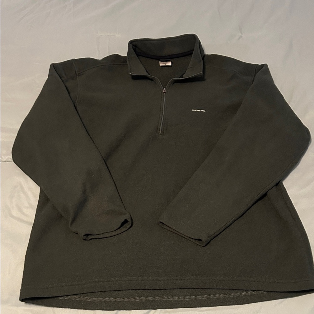 Patagonia Men's Dark Green Quarter Zip